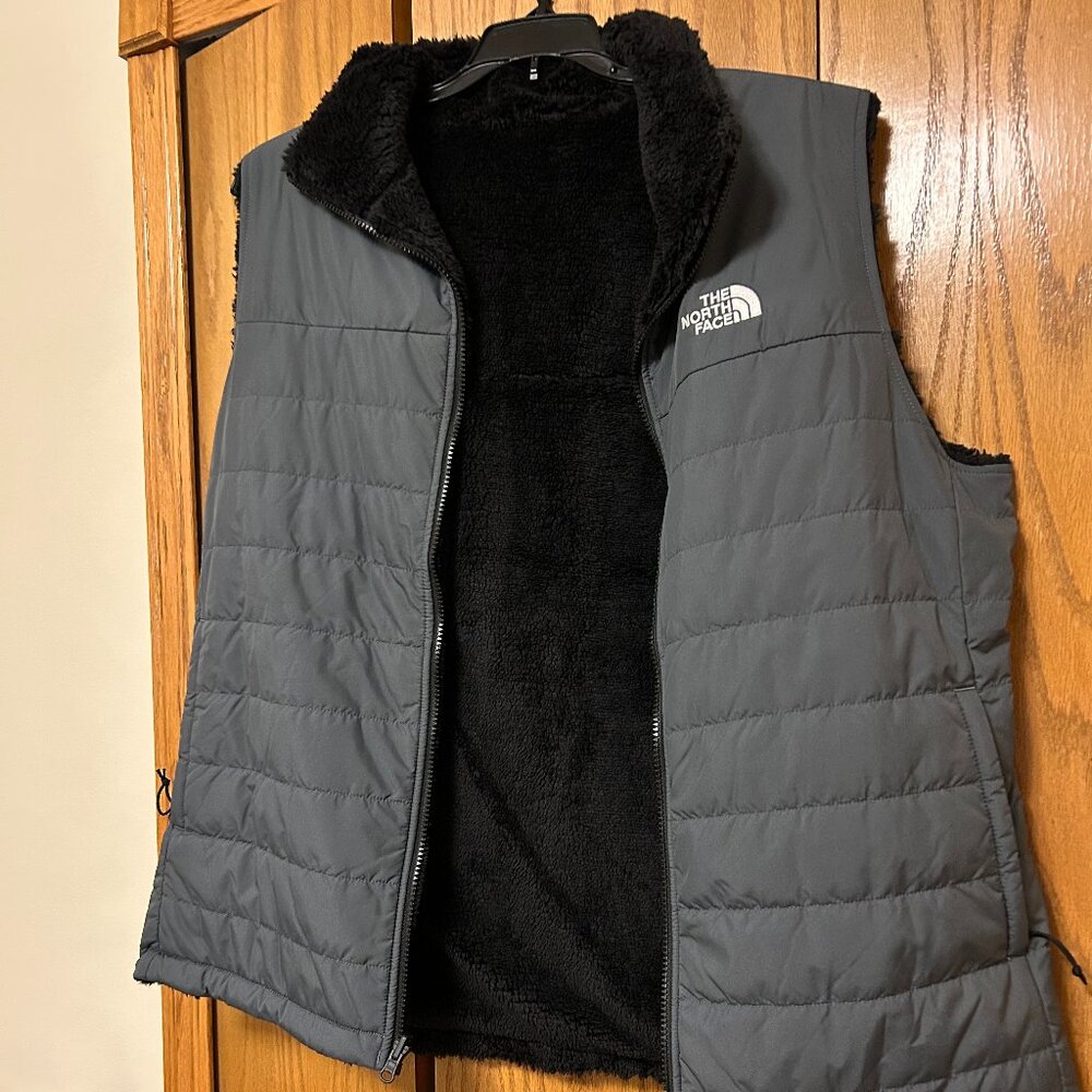 XXL Womens North Face Vest Reversable NWOT